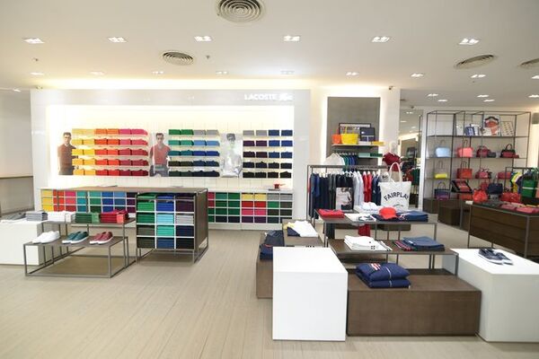 Gian hàng của Lacoste New World Boutique