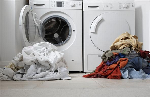 Phân loại trước khi giặt vừa có thể giúp quần áo được giặt sạch hơn
