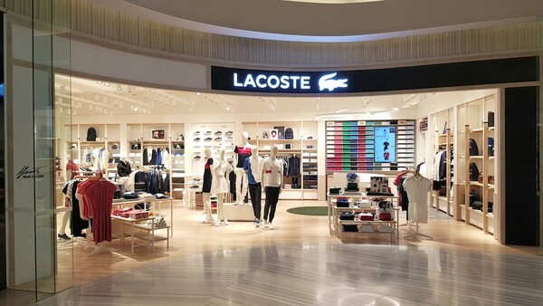 Cửa hàng chính hãng Lacoste có mặt trên toàn thế giới