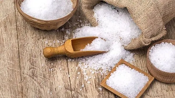Muối ăn giúp cho chiếc quần baggy của bạn giữ màu tốt hơn