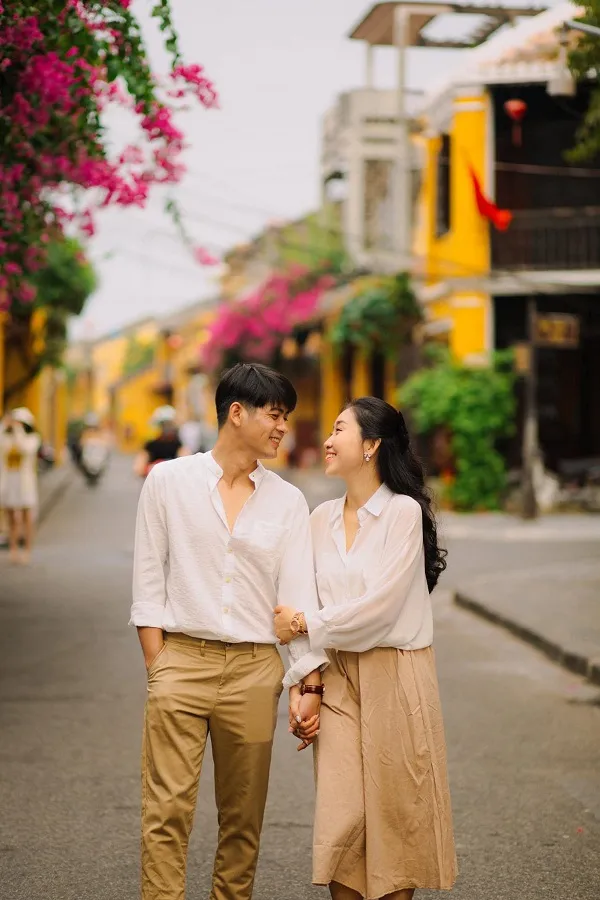 phối đồ đôi nam nữ