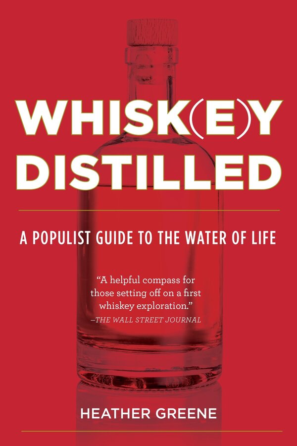 Whiskey Distilled: A Populist Guide to the Water of Life có đầy đủ thông tin cần thiết về Whisky và hình ảnh được đầu tư rất chỉn chu 