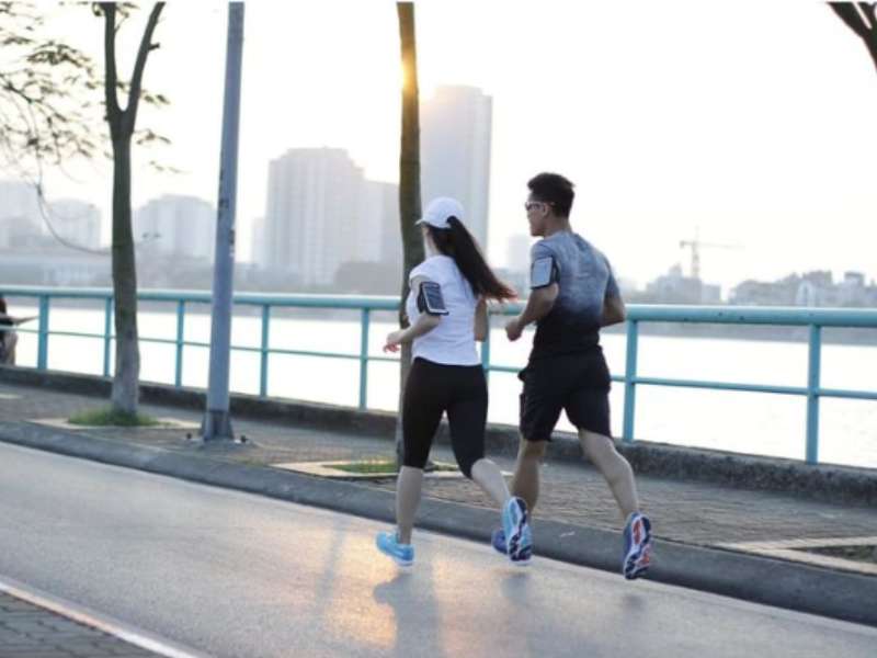 top-10-dia-diem-chay-bo-tai-ha-noi-cuc-ly-tuong-cho-runners