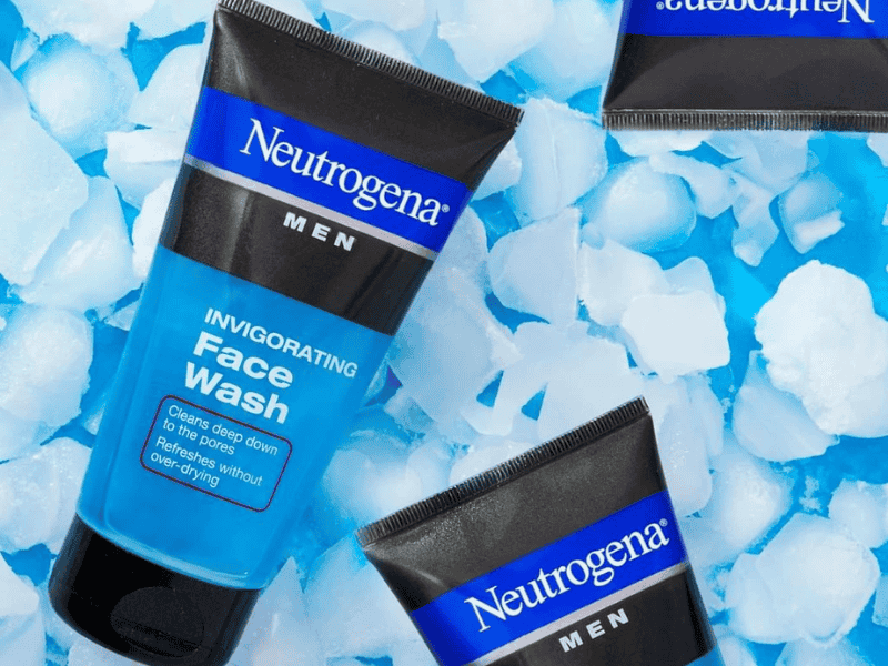 Sữa rửa mặt nam Neutrogena Invigorating Face Wash