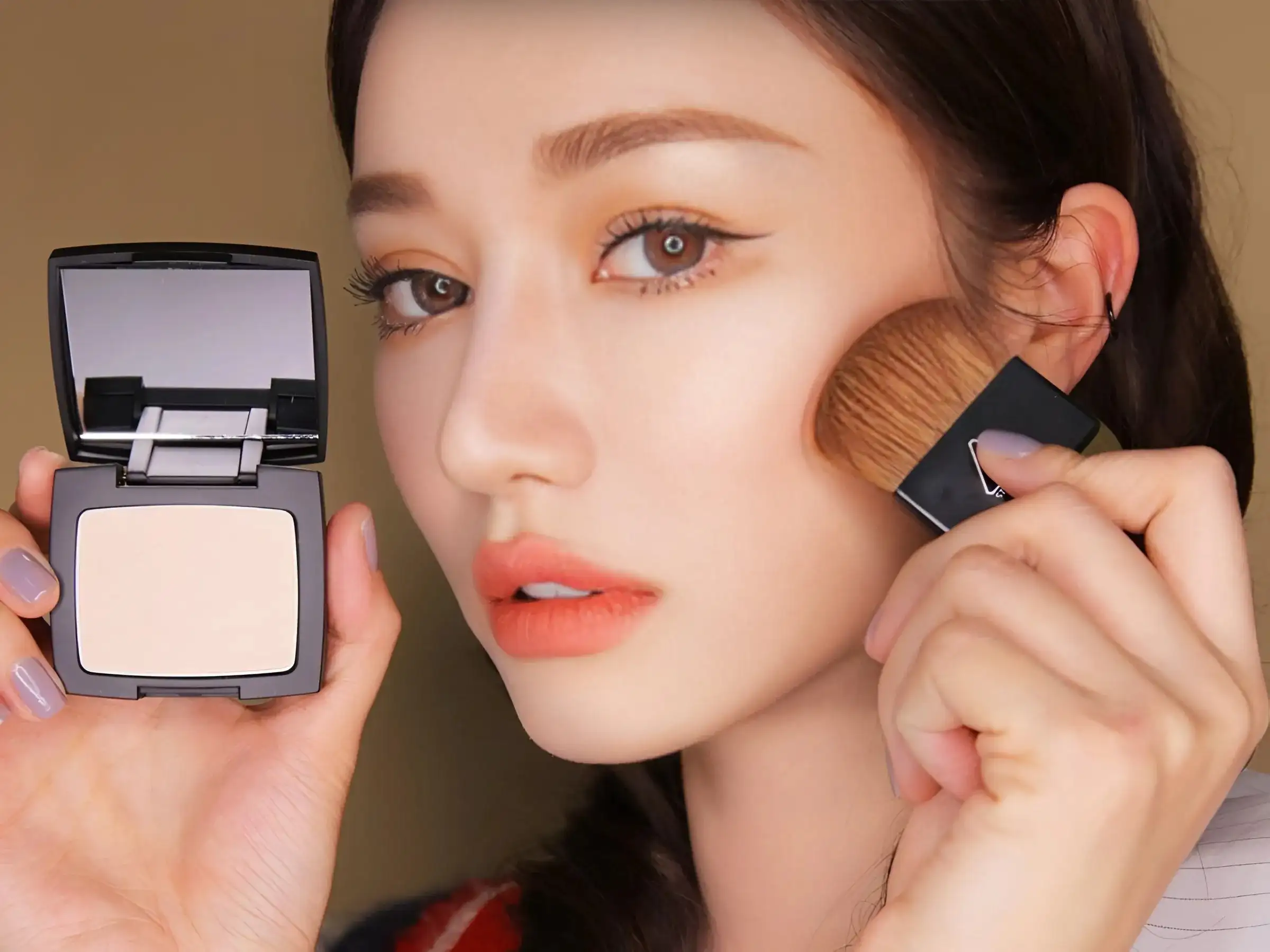 Khóa Nền, Kiềm Dầu - Phấn Phủ