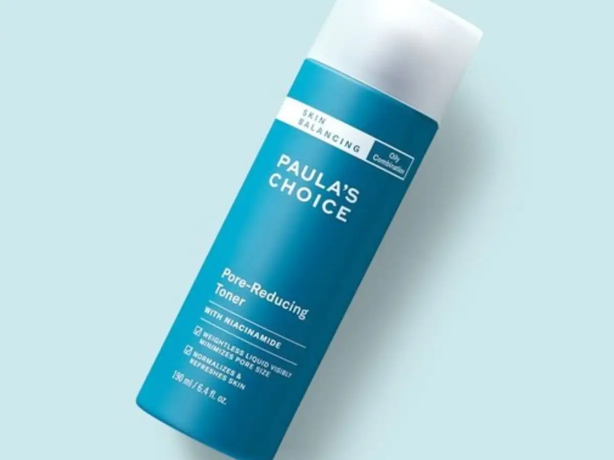 Cân Bằng Độ Ẩm Với Toner/Nước Hoa Hồng
