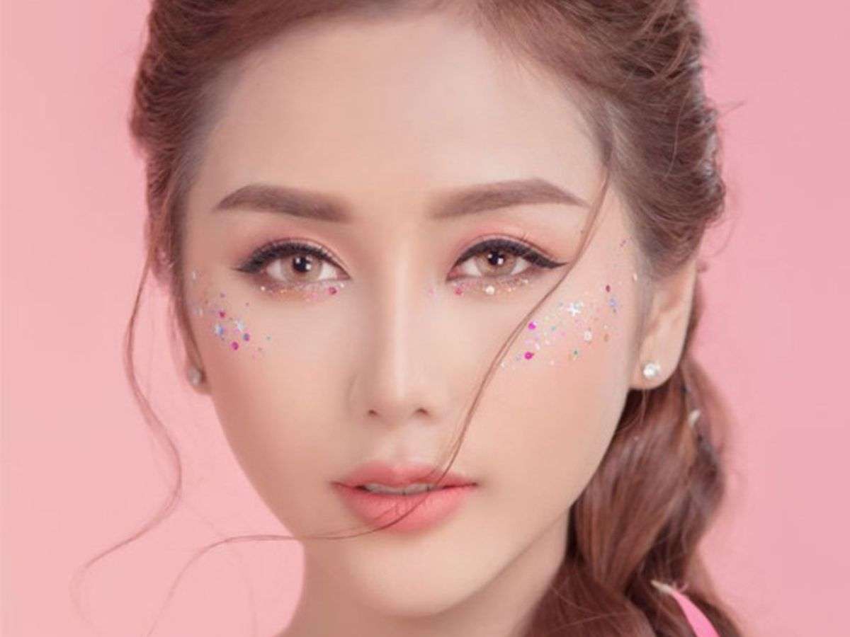 Layout Makeup Noel Tone Bạc