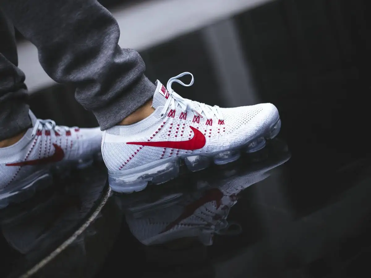 Giải Đáp Thắc Mắc Thường Gặp Về Cách Nhận Biết Giày Nike Thật Giả