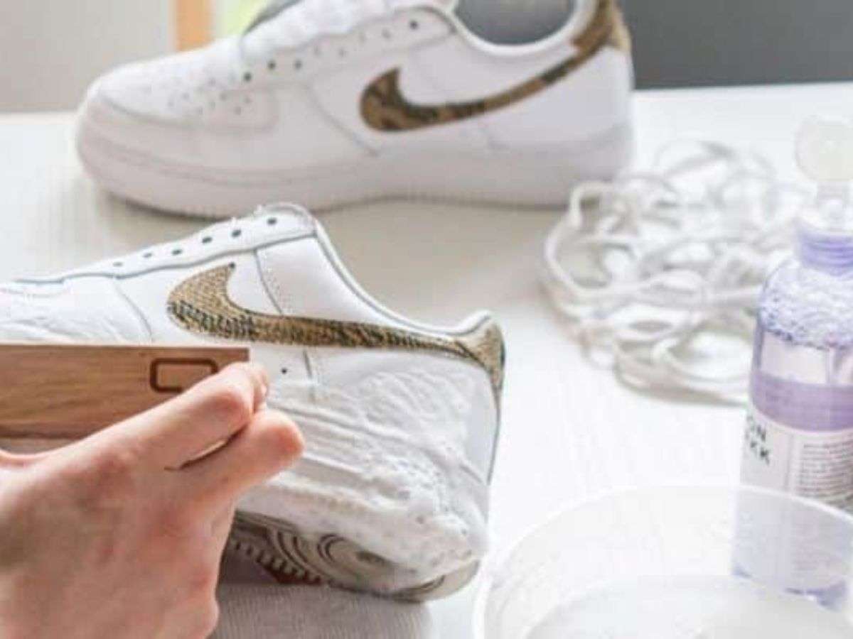Bí quyết giữ cho Nike trắng luôn như mới