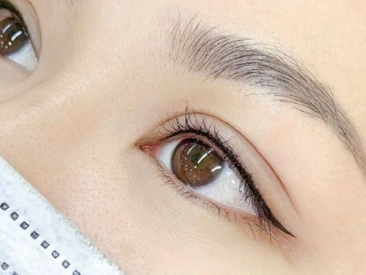 Trước phun mí mắt bạn nên tham khảo kỹ các thông tin để tránh lỗi xảy ra