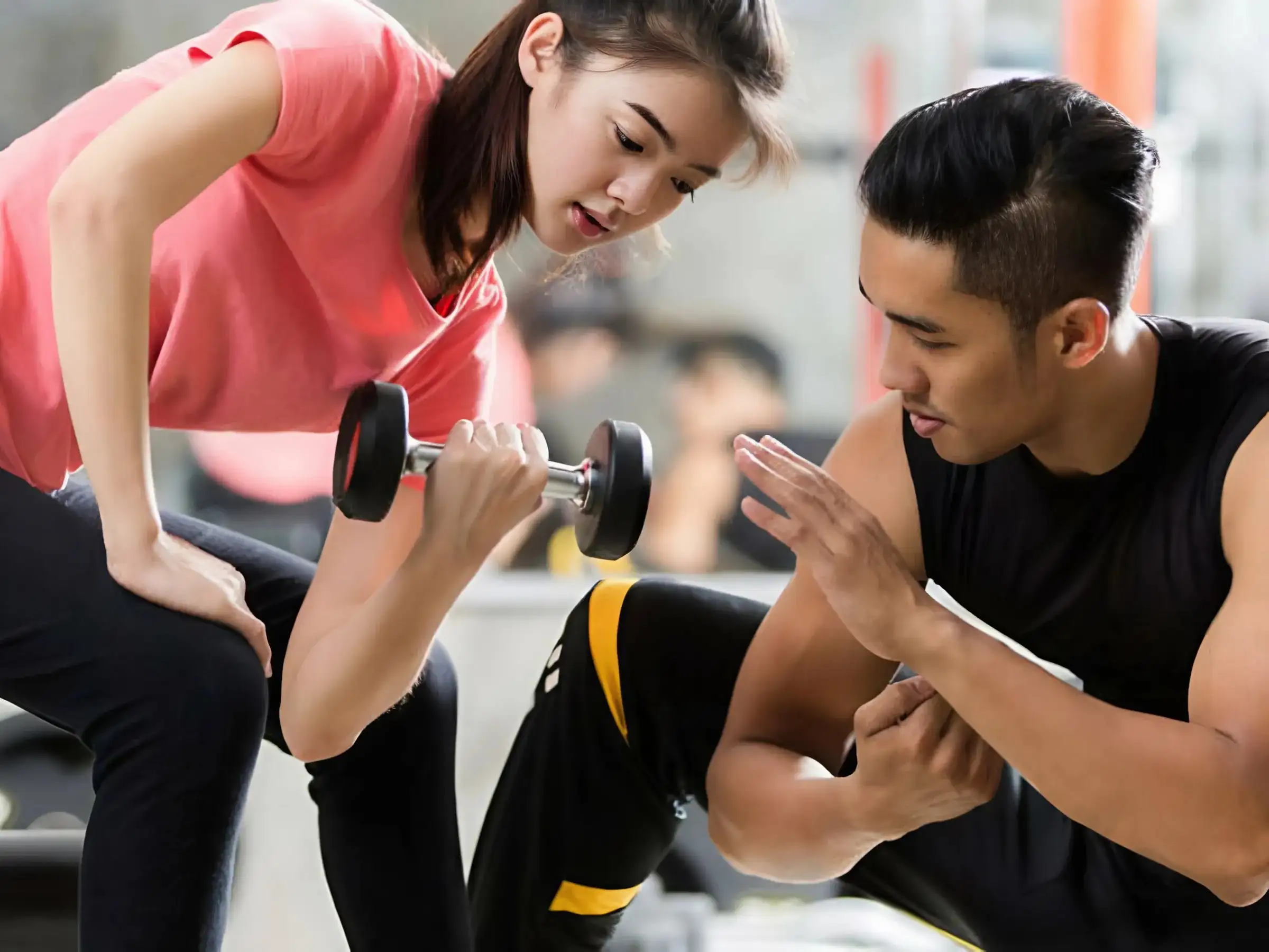Tập luyện tại phòng gym sẽ cải thiện tâm trạng