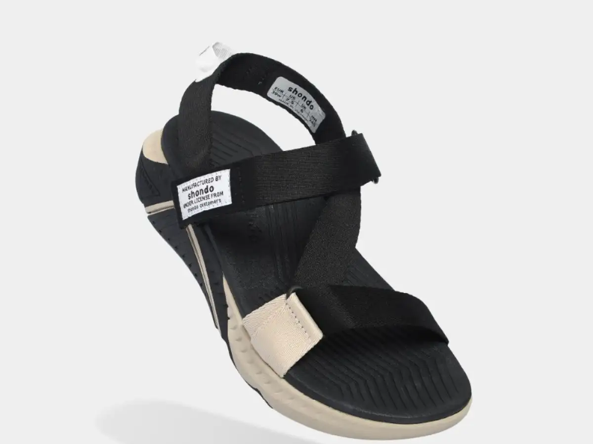 Shondo chuyên về các dòng sandal với thiết kế đa dạng