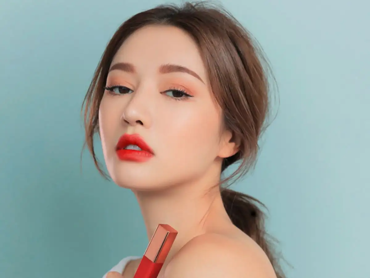 Lưu ý nhỏ khi chọn son cho da có khuyết điểm