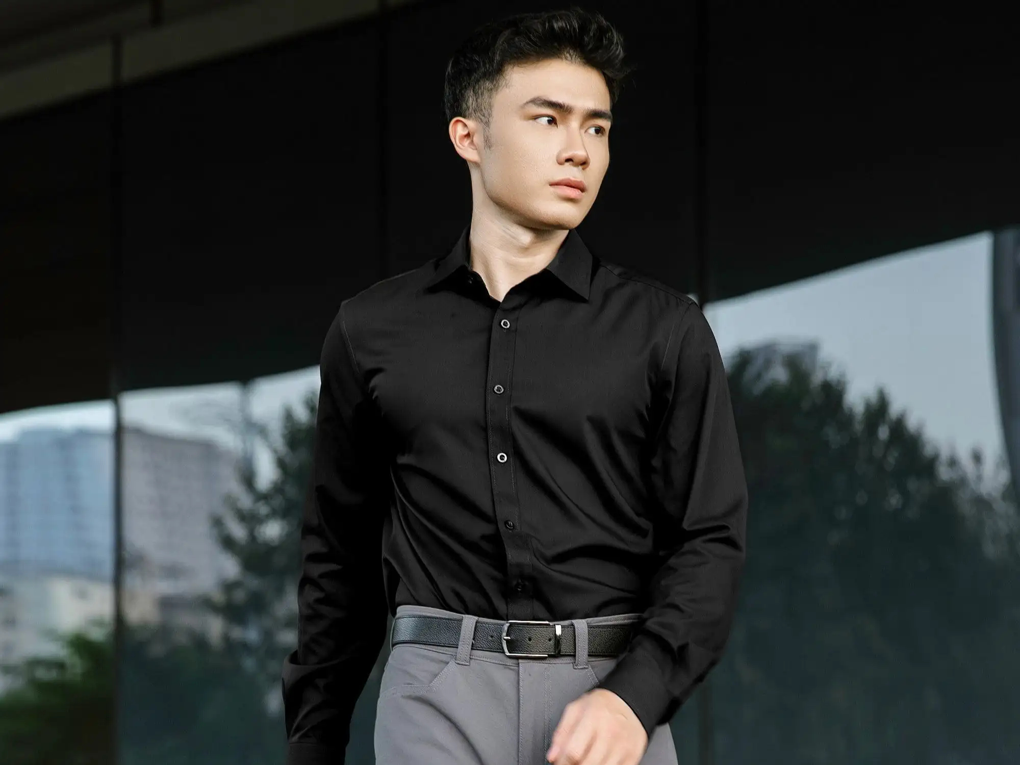 Áo sơ mi Modal Essential dài tay, thoải mái, chất vải mềm mại, có độ rủ tự nhiên