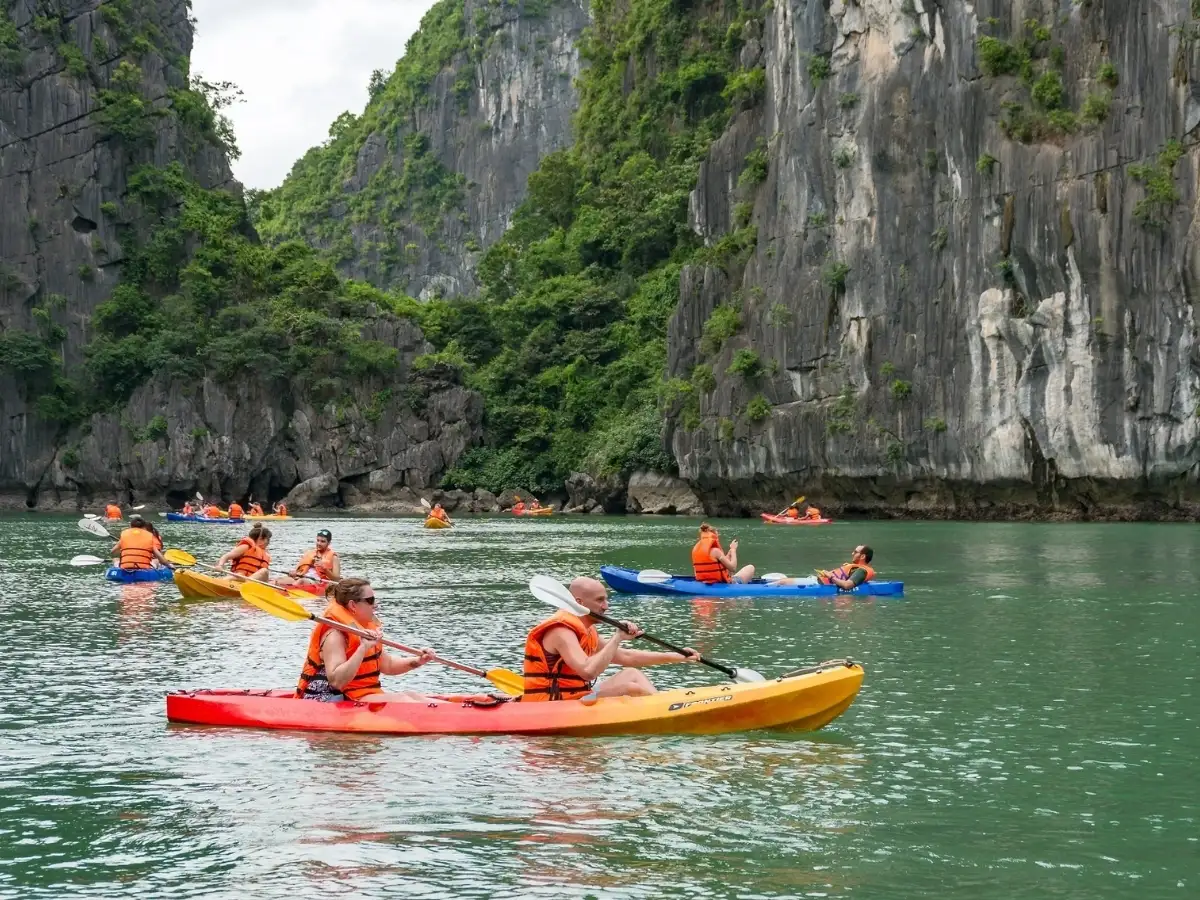 Chèo thuyền giúp tăng cường sức mạnh cơ bắp, tăng sức bền
