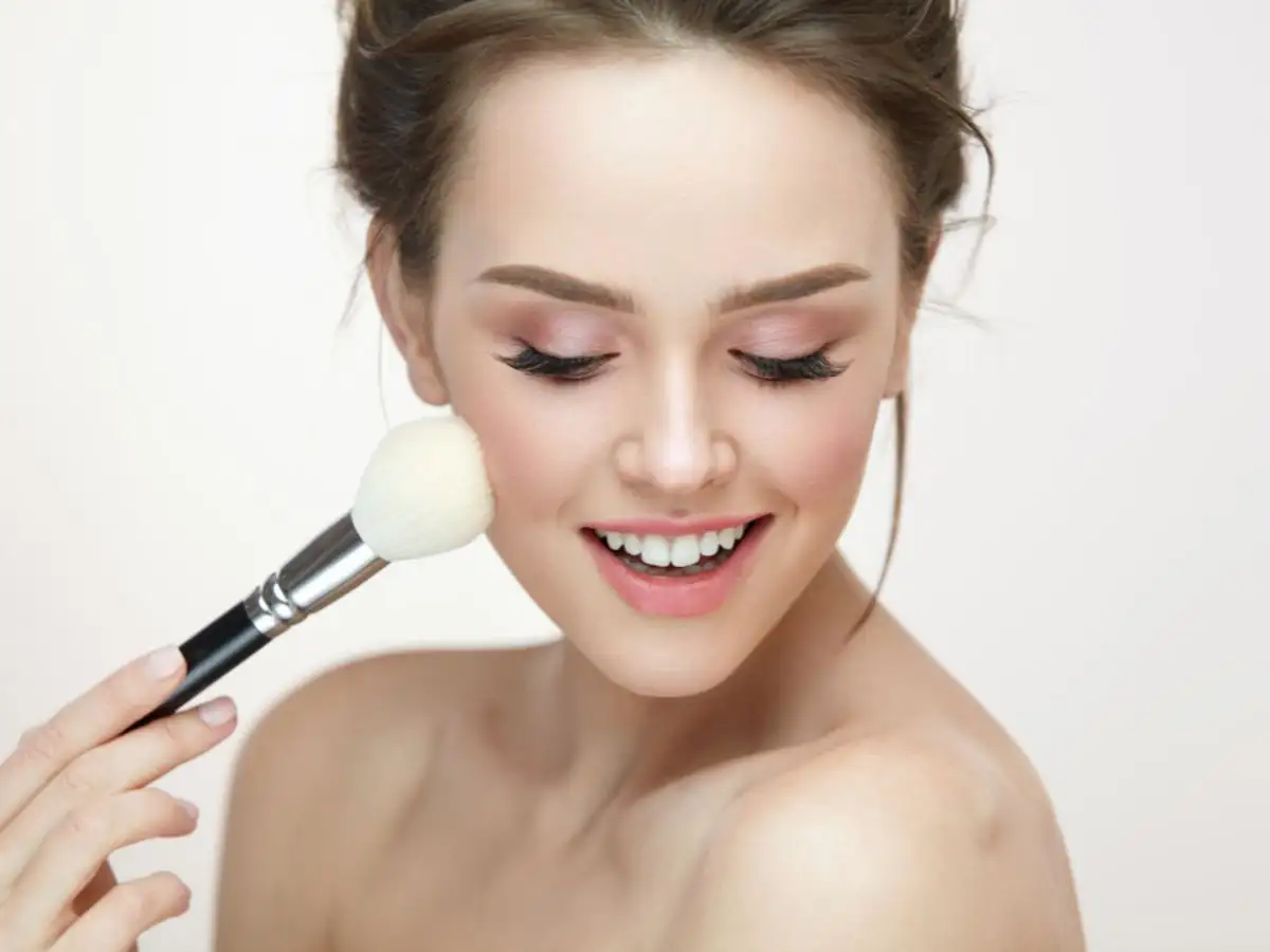 Không bắt buộc phải dùng kem nền nếu bạn ưu tiên sự đơn giản