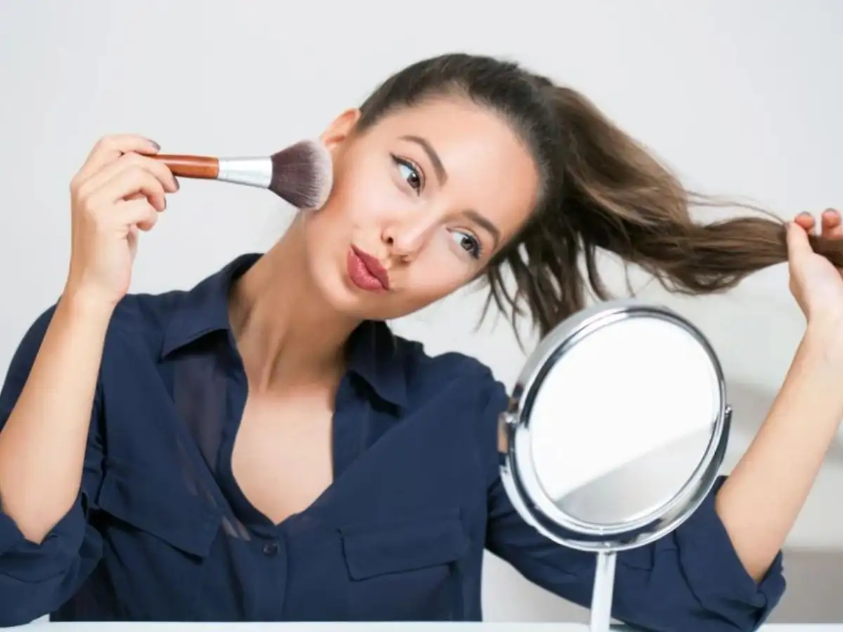 Khi kết hợp đúng cách, phấn phủ và kem chống nắng có thể mang lại nhiều lợi ích