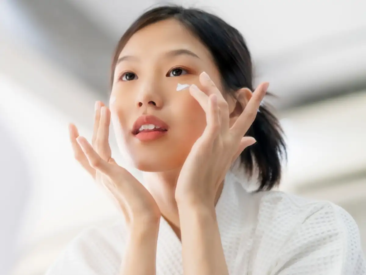 Da dầu có cần Kem dưỡng ẩm không?