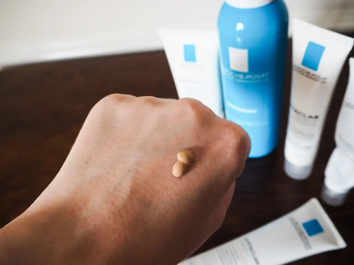 Kem che khuyết điểm La Roche-Posay Effaclar Duo (+) Unifiant