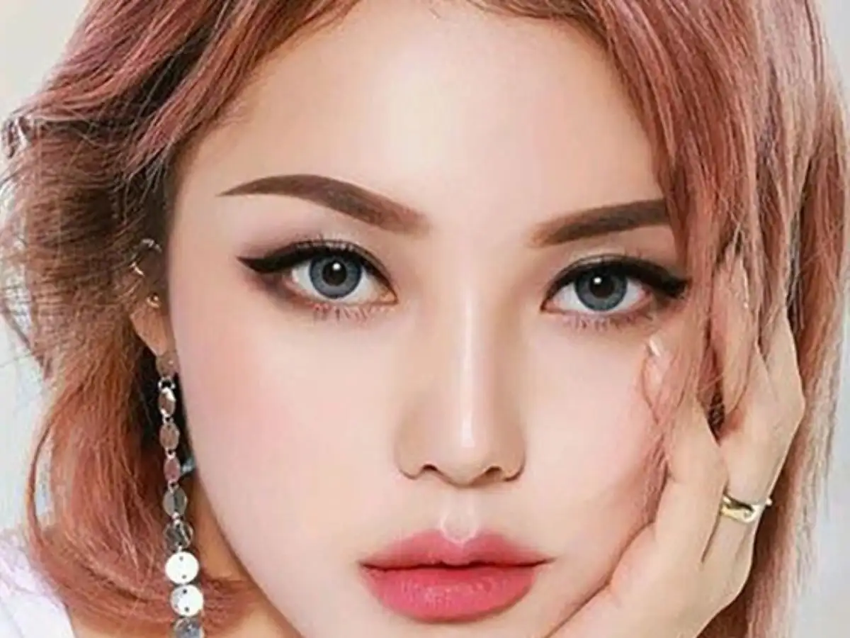 Tùy theo từng màu da mà nàng có thể chọn màu mắt khói phù hợp