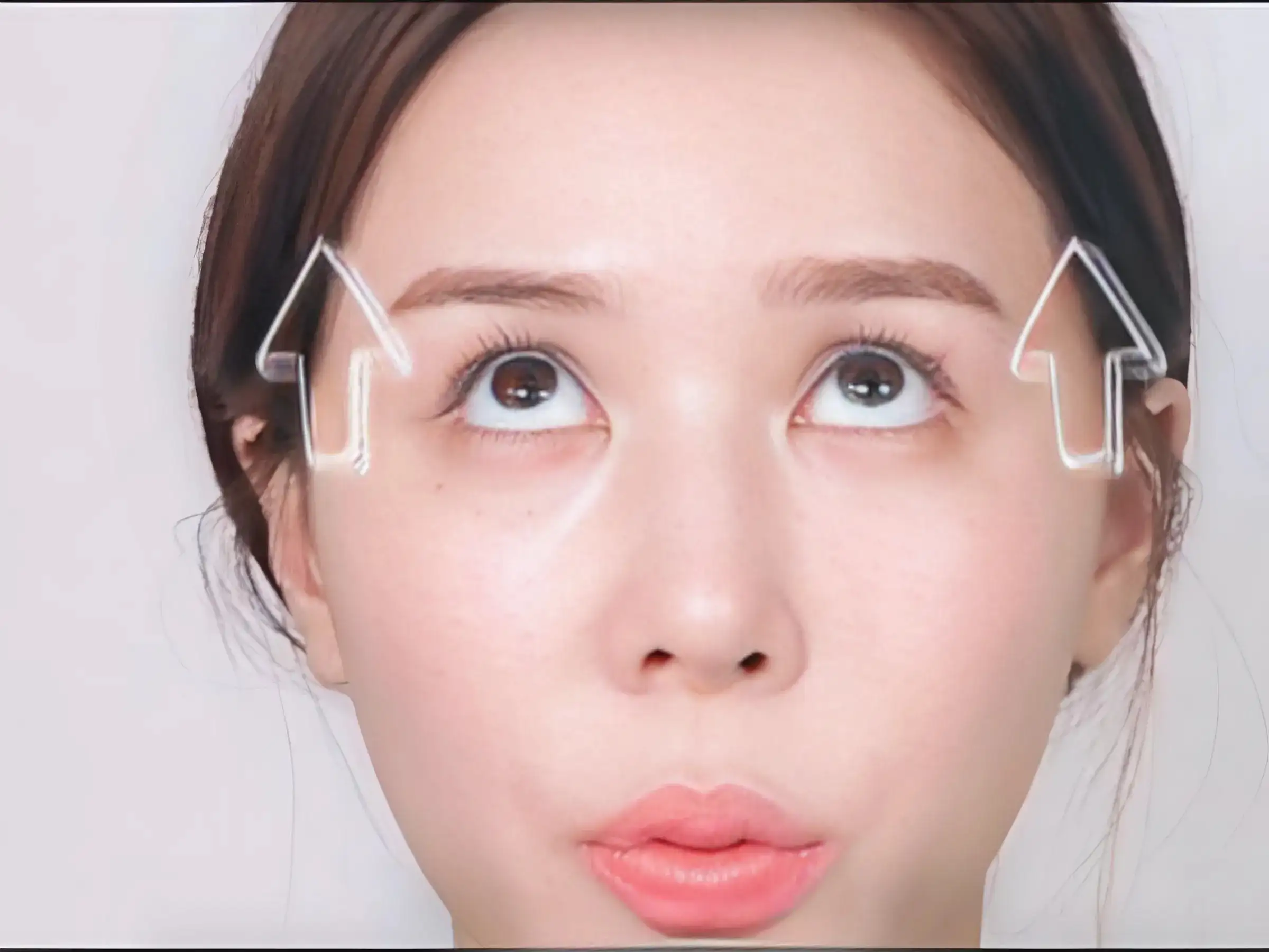 Bài tập cơ mắt liệu có luyện ra bọng mắt không?