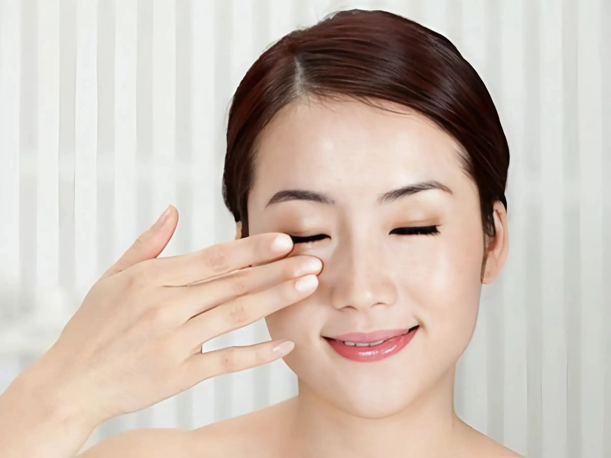 Thao tác nhẹ nhàng, nói KHÔNG với chà xát mạnh