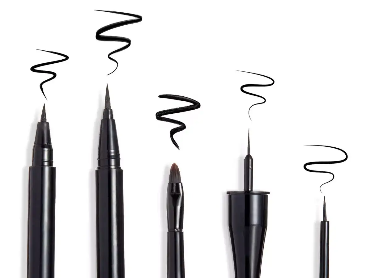 Eyeliner giúp định hình đôi mắt