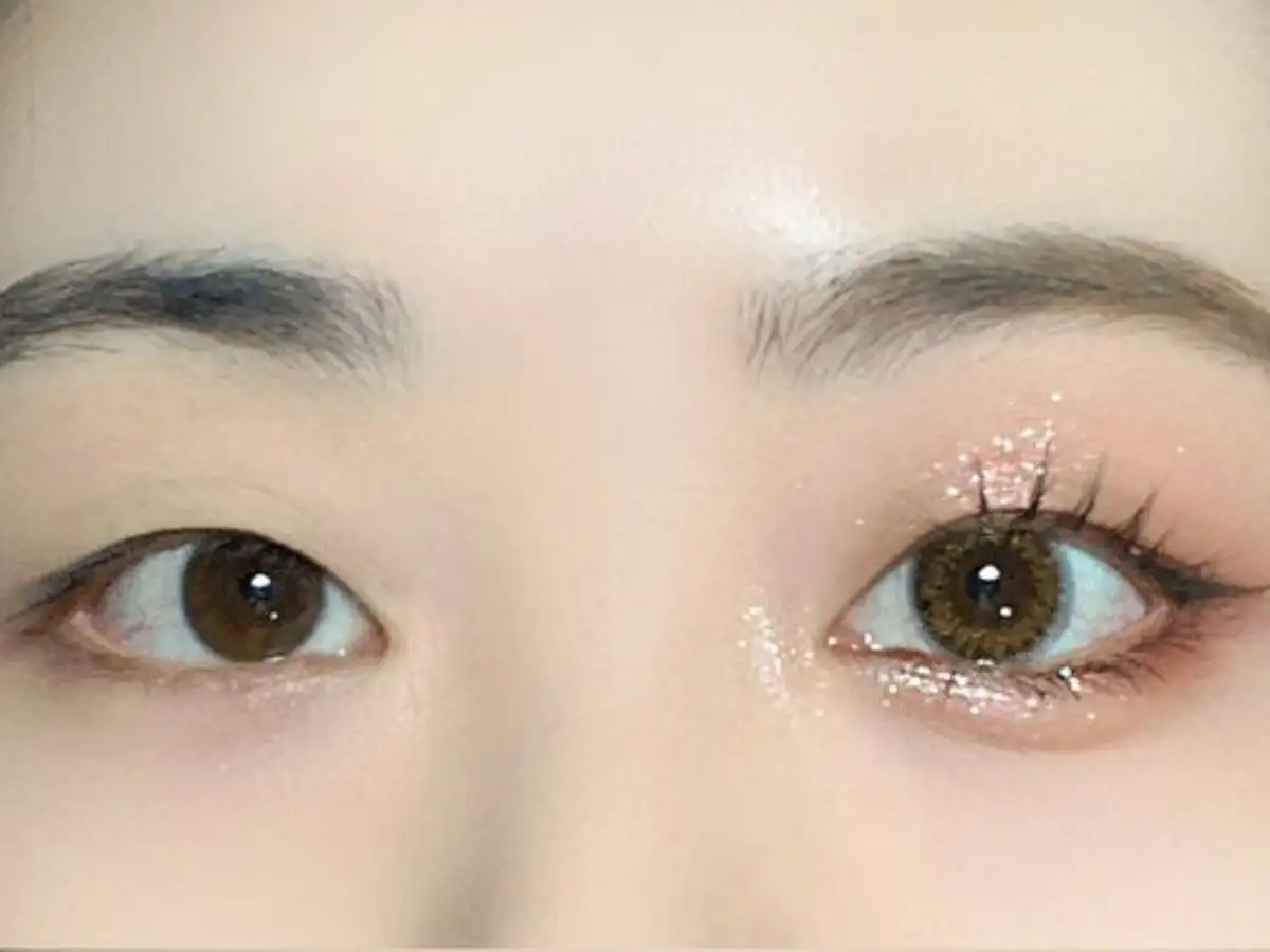 Ảnh trước và sau  khi chuốt mi