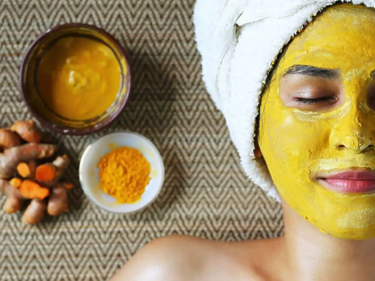 Nghệ là phương pháp trị mụn ẩn và thâm tại nhà được nhiều người tin dùng
