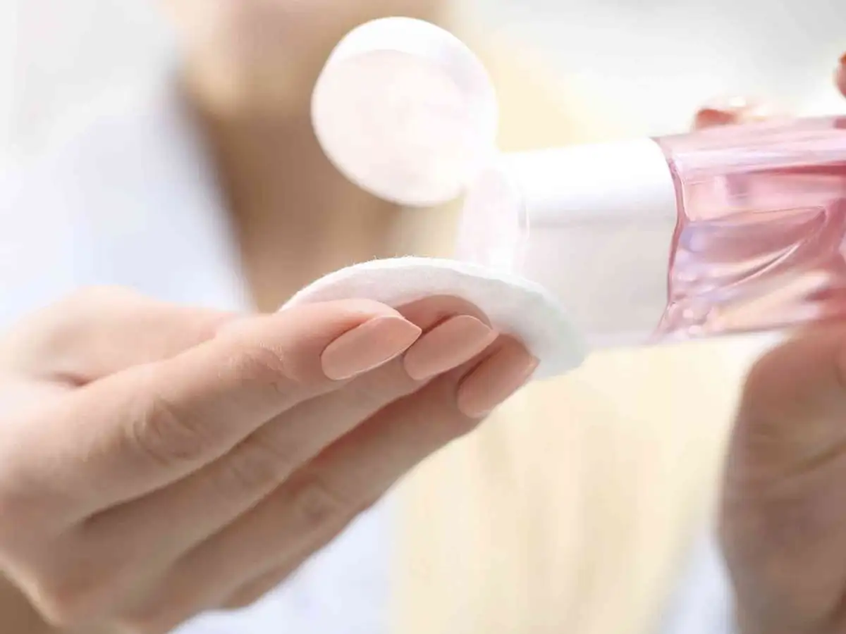 Nước tẩy trang rất cần thiết
