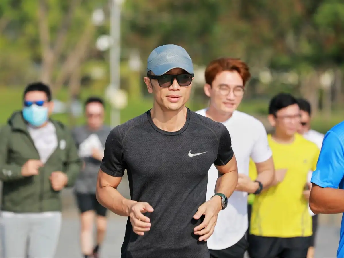 Chạy bộ nên đội mũ vì mang lại nhiều lợi ích cho runner