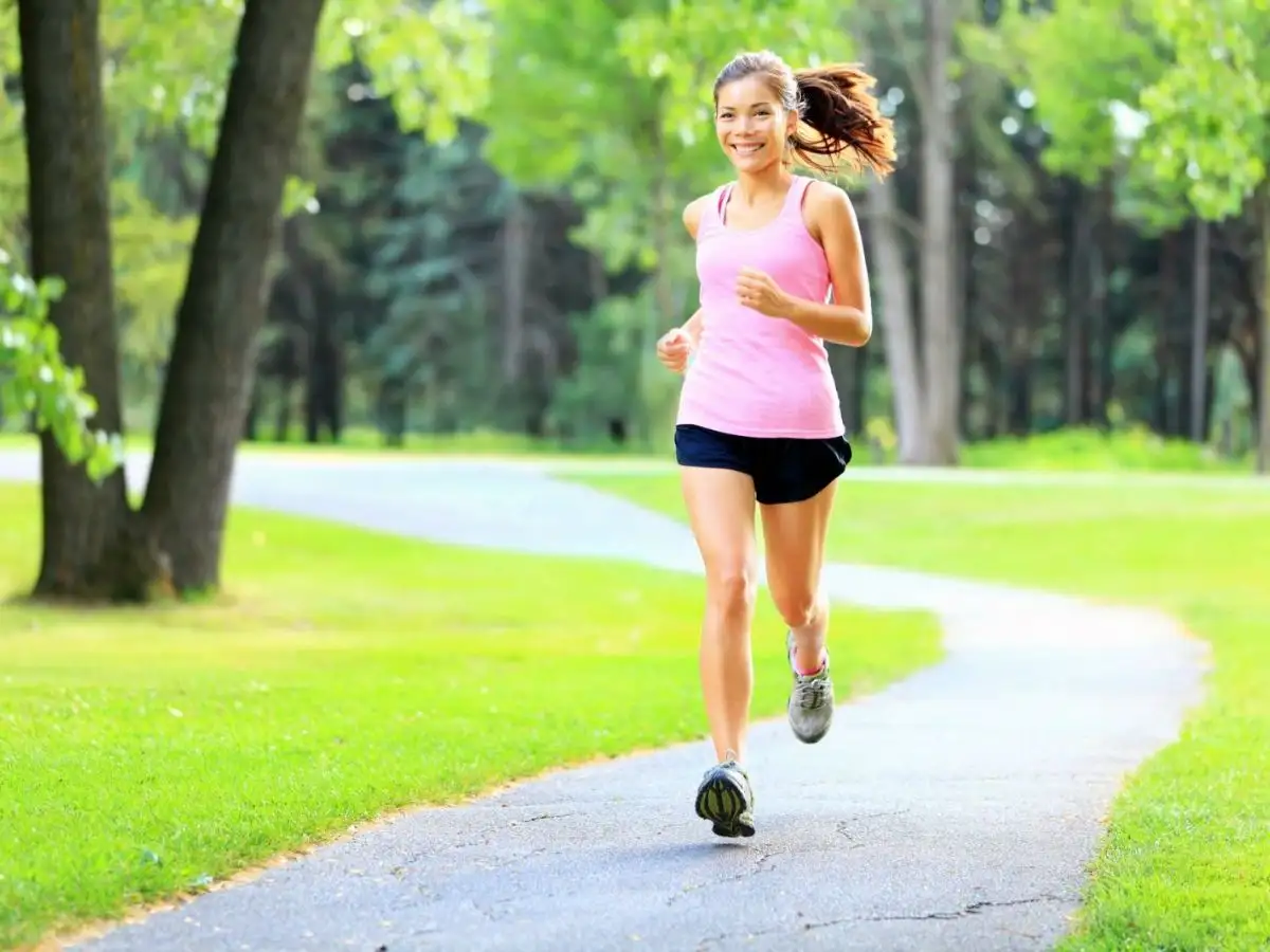 Xây dựng lịch trình chạy bộ sau sinh phù hợp với sức khỏe cơ thể