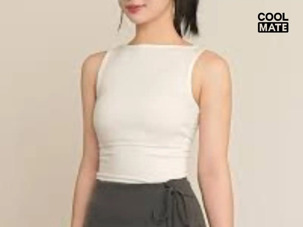 Cổ thuyền thanh lịch, khoe vai, phù hợp dáng quả lê