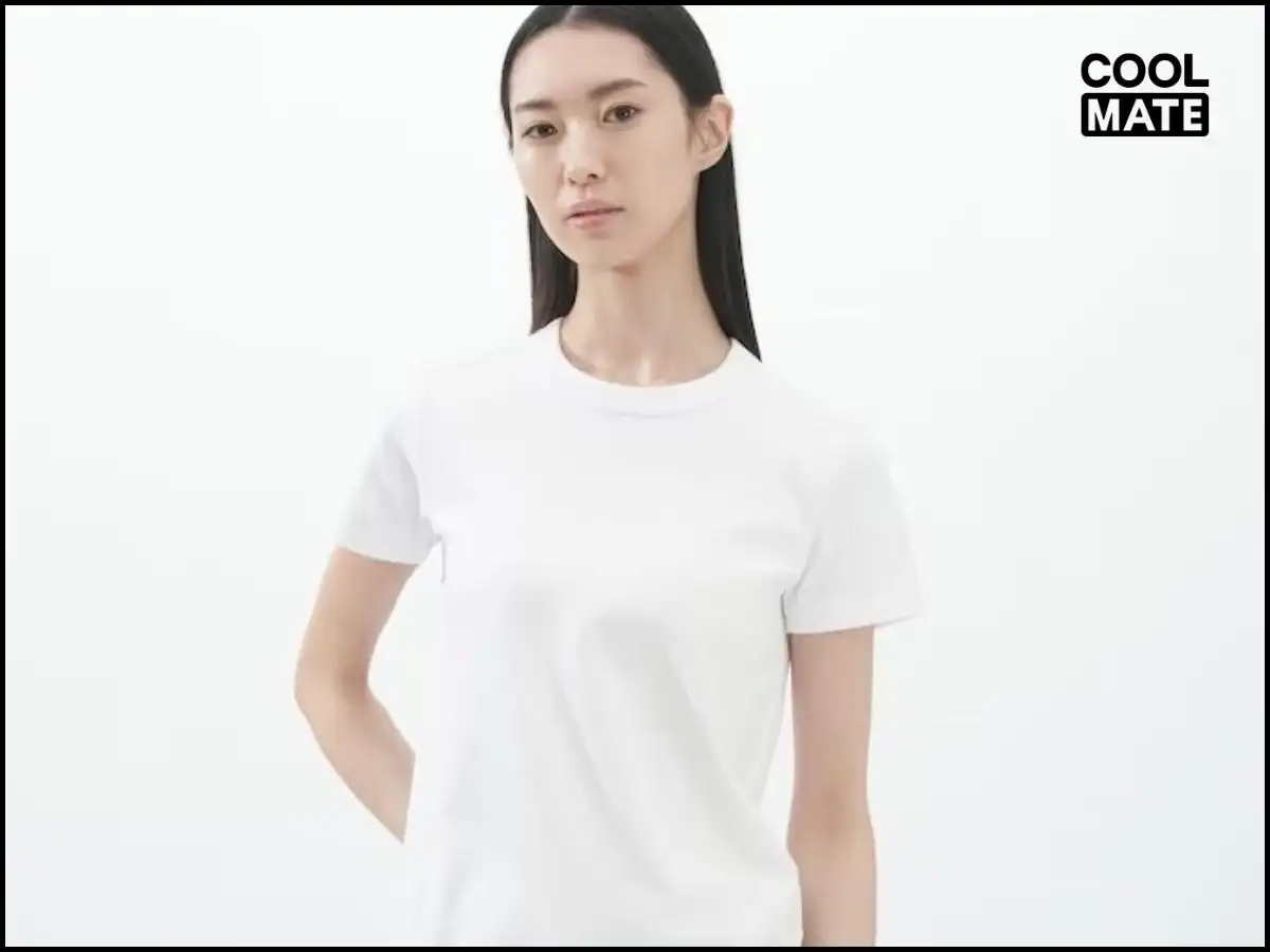 Cổ tròn cổ điển, trẻ trung, phù hợp mọi người