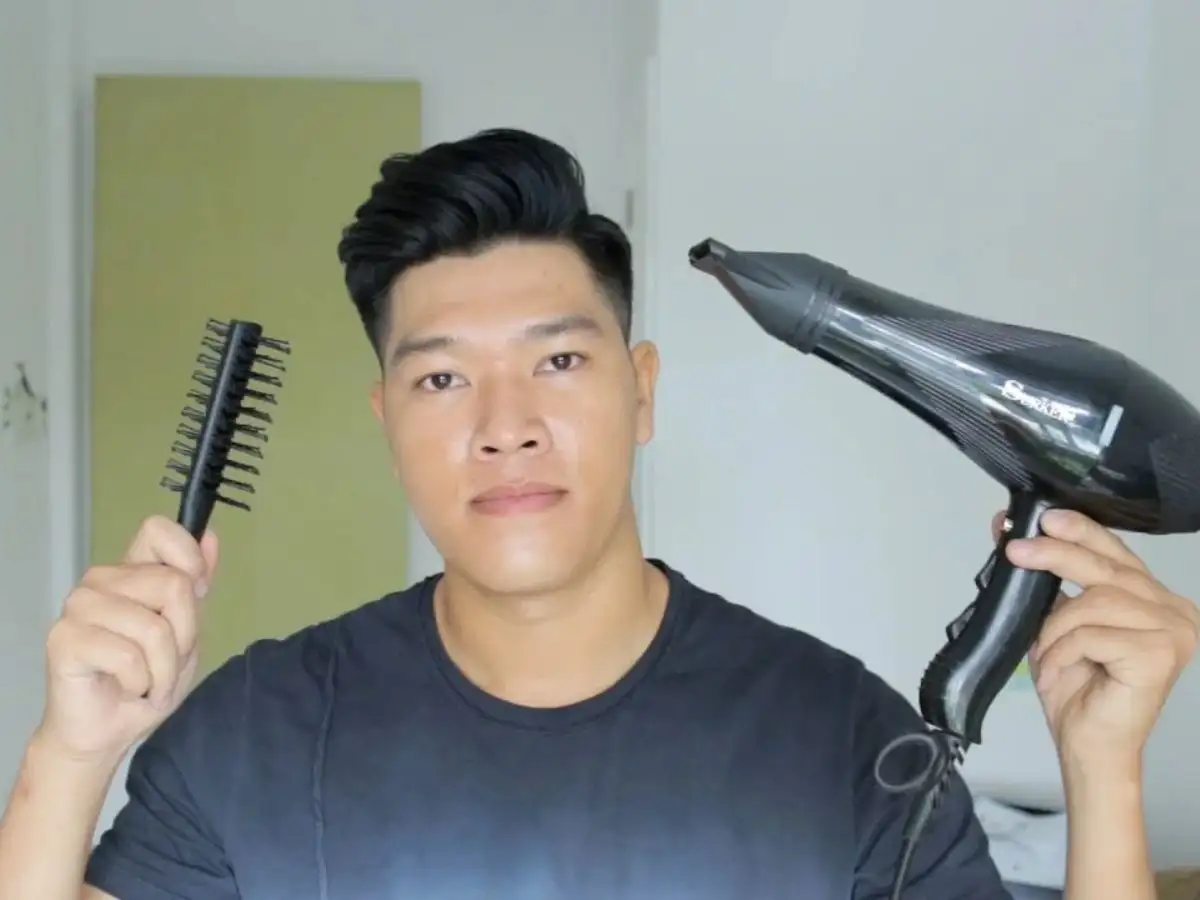 Sấy tóc để tạo kiểu và tạo đồ phồng cho mái tóc