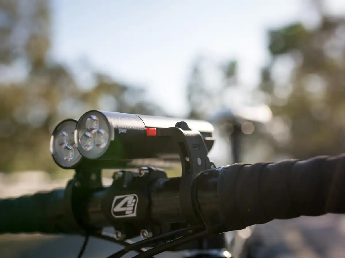 Đèn chạy bộ PWR Headlamp trở thành một lựa chọn cho nhiều hoạt động ngoài trời