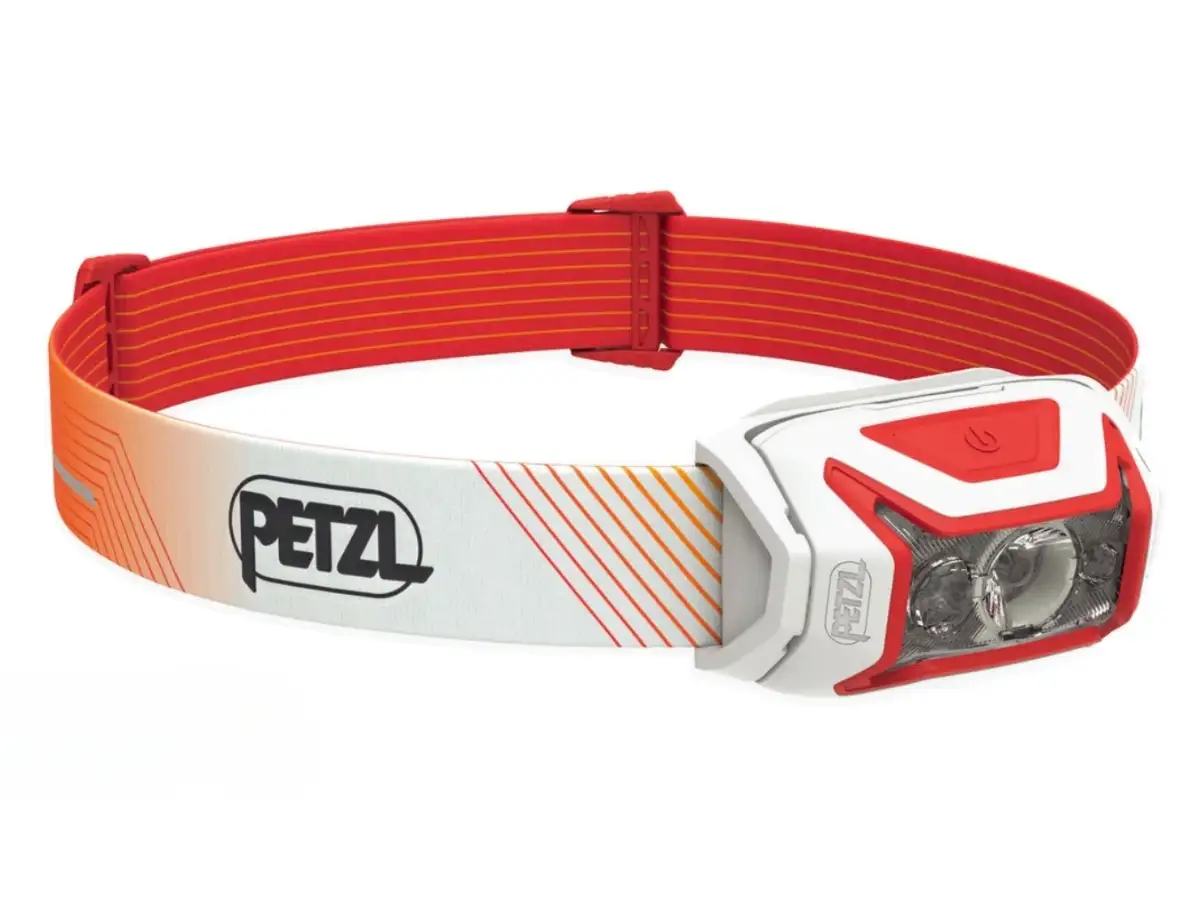 Đèn chạy bộ Petzl Actik Core 600 sở hữu giá thành phải chăng
