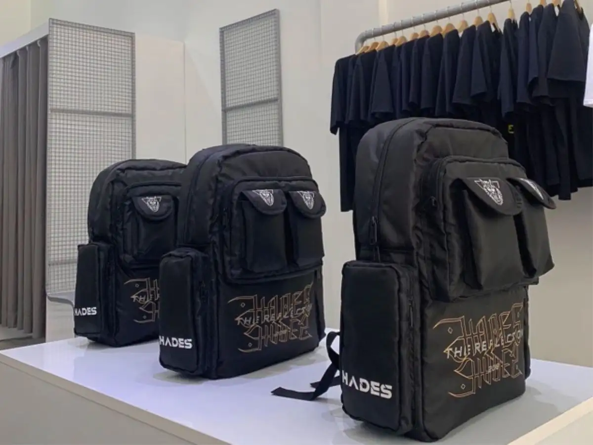 Hades Studio có form dáng độc lạ, không theo khuôn mẫu
