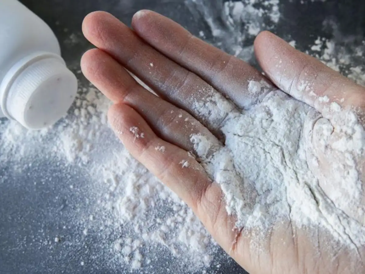 Phấn rôm có khả năng kiềm dầu tức thì