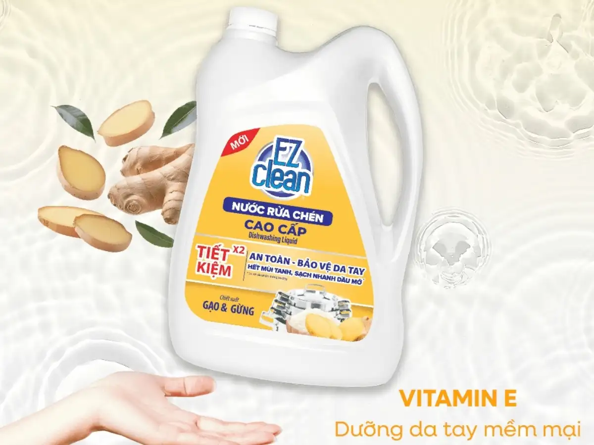 Sử dụng nước rửa chén làm sạch mút trang điểm