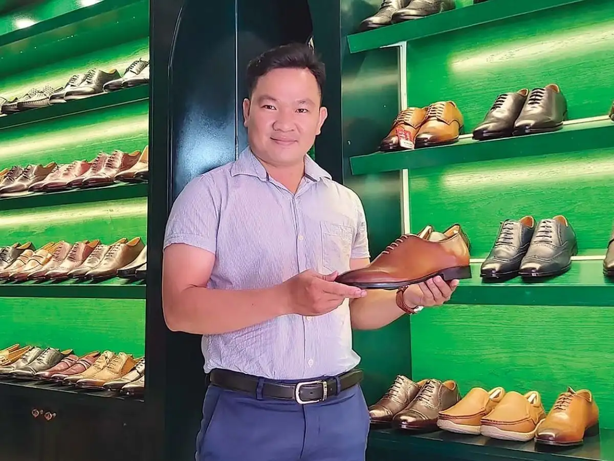 Phong cách hiện đại, dễ phối đồ smart-casual là điểm mạnh của Banuli