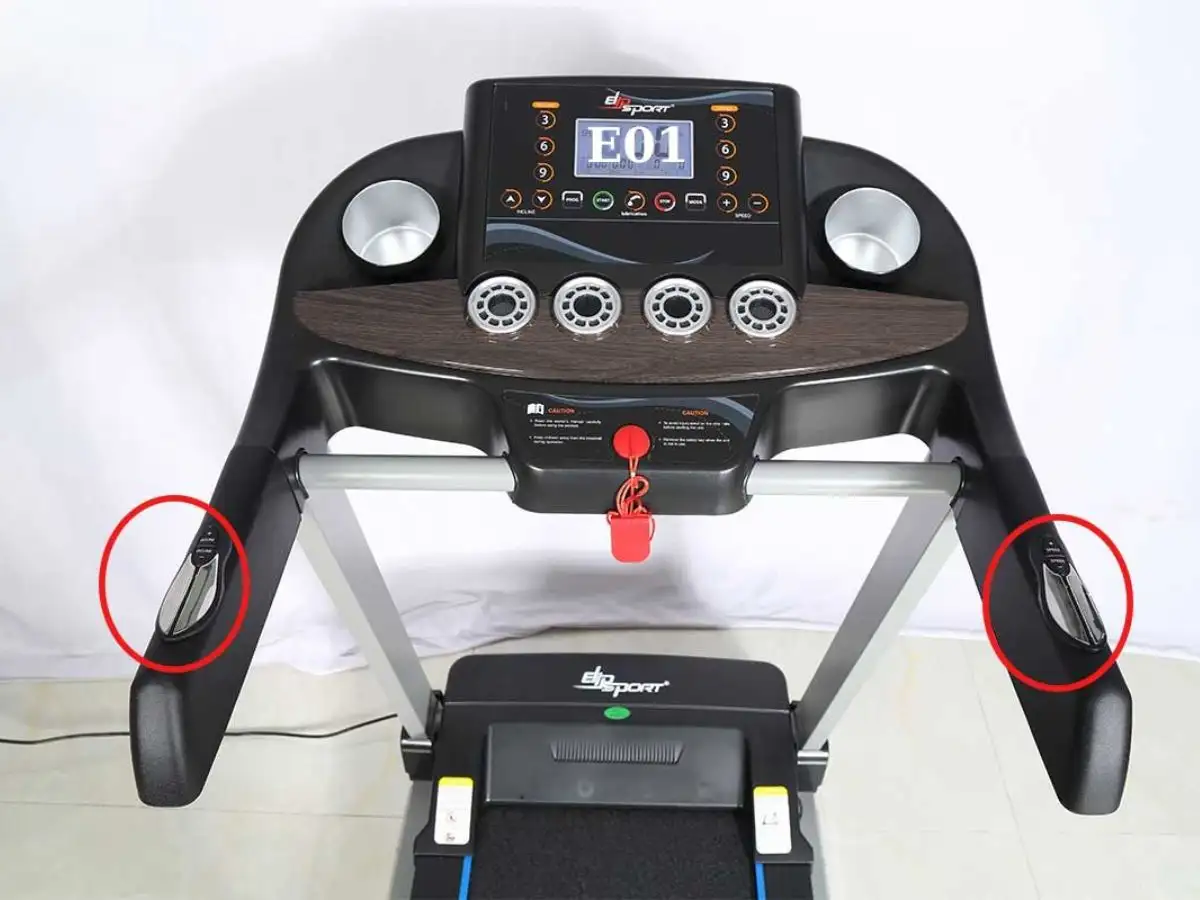 Luôn luôn gắn khóa an toàn trước khi nhấn nút Start