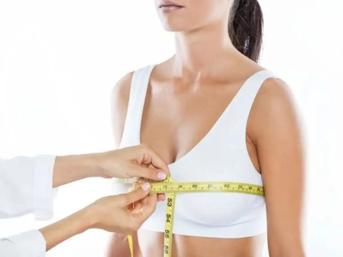 Đo vòng đỉnh ngực để xác định đúng phần chữ trong size áo ngực