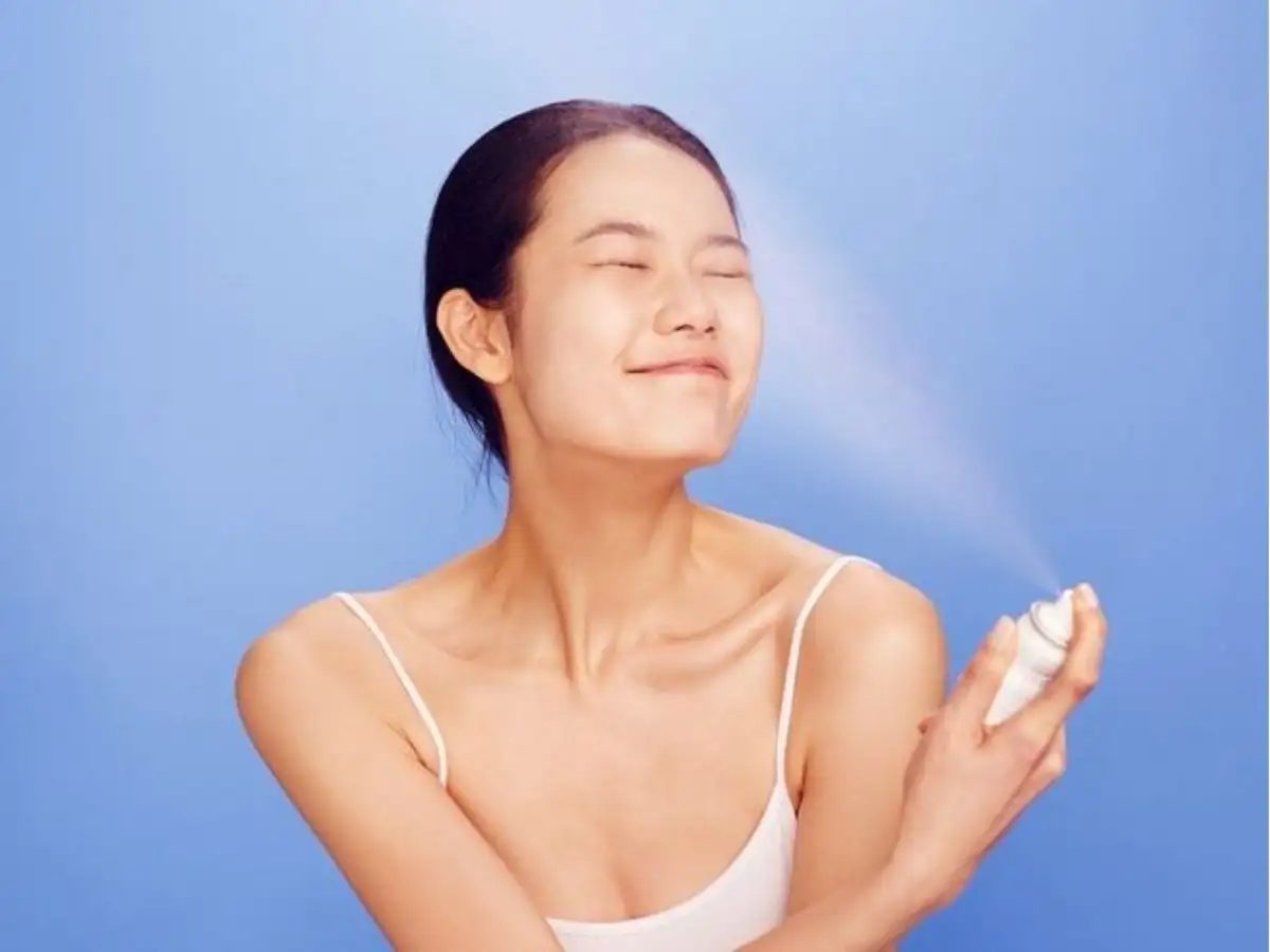 Xịt khoáng cho da khô đúng cách