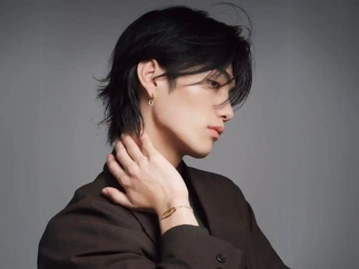 Mullet layer Hàn Quốc cho chàng mặt trái xoan