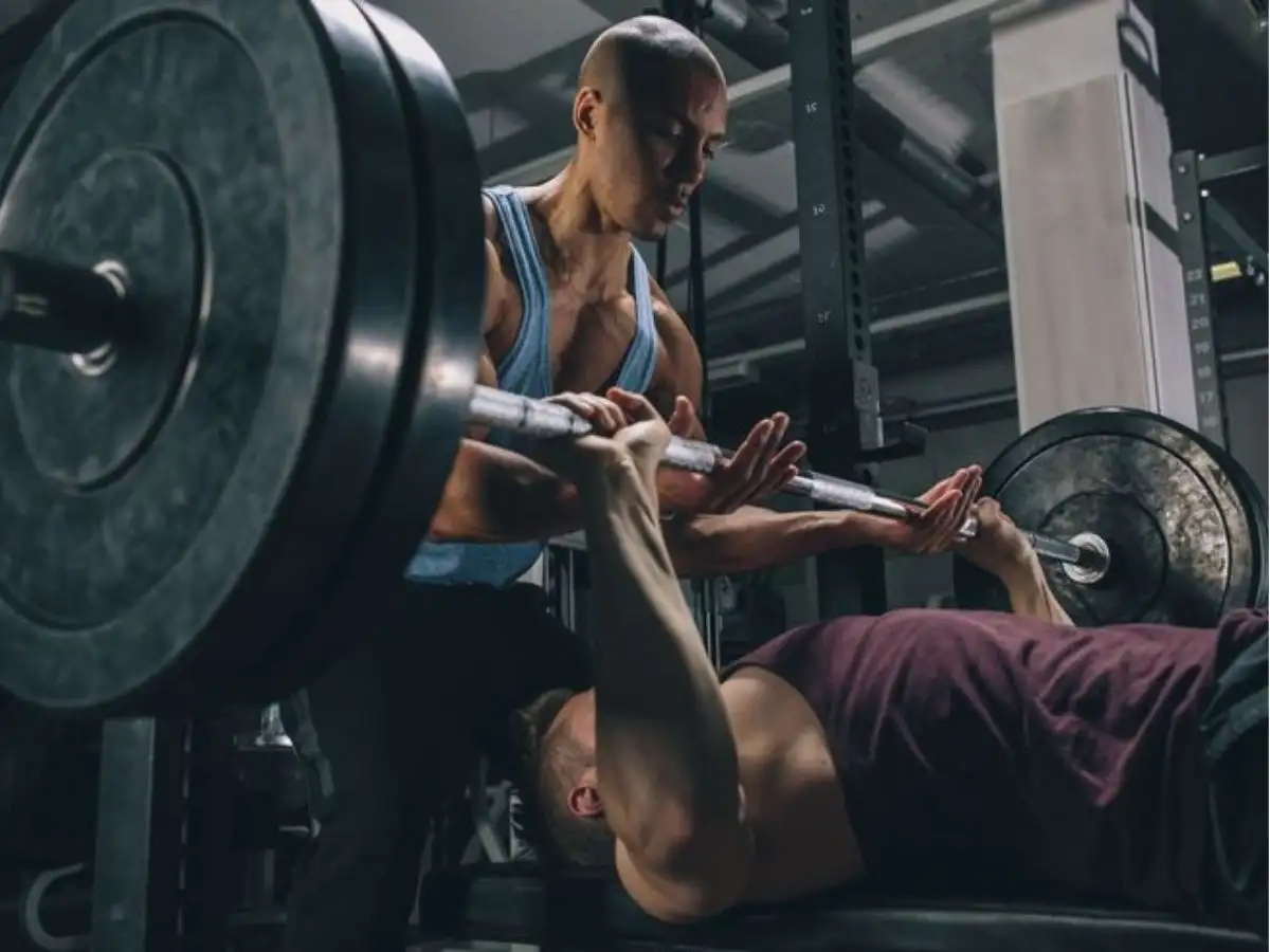 Bài tập Bench Press cho nam 