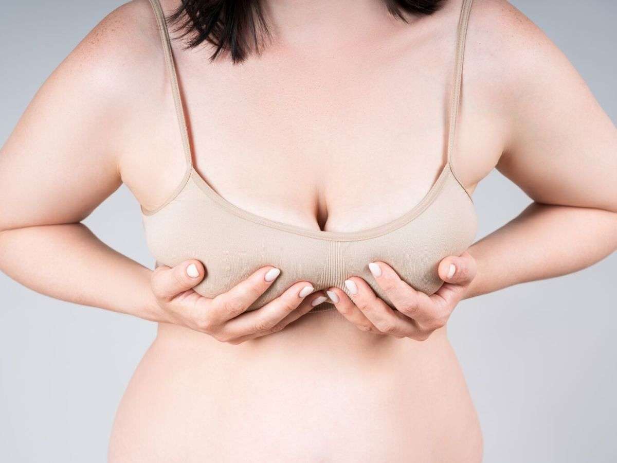 Tìm hiểu các nguyên nhân gây xệ ngực để có cái nhìn tổng quan và hiểu rõ hơn về cách chăm sóc vòng 1