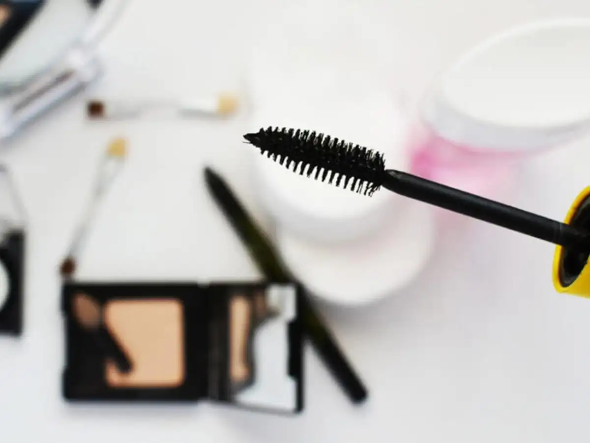 Mascara bị khô