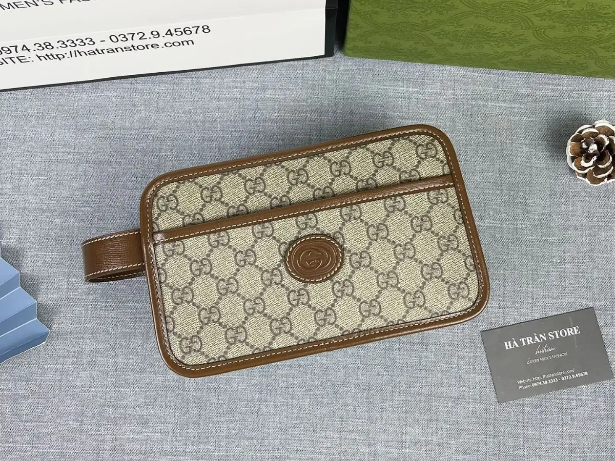 Túi clutch Gucci giúp tạo điểm nhấn tinh tế trong buổi tiệc tối