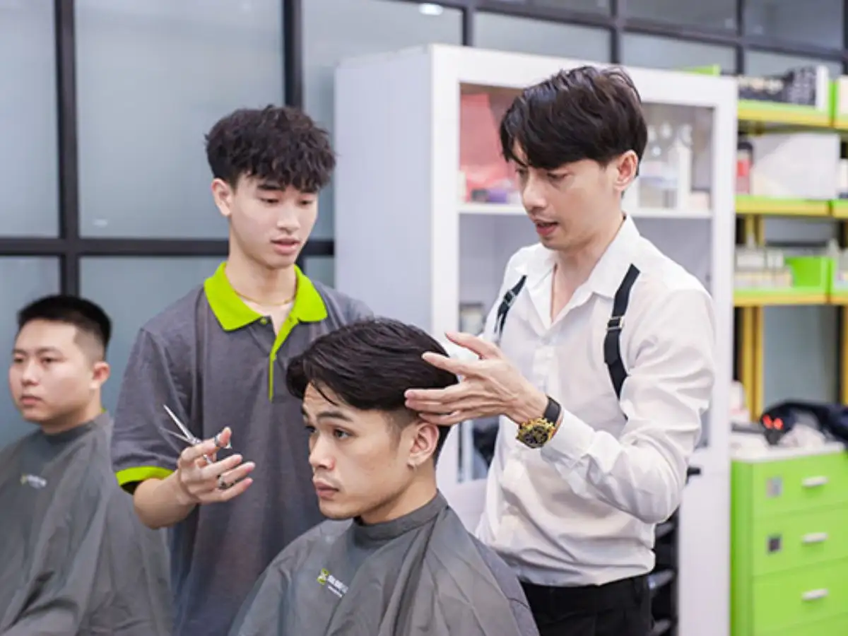 Trao đổi kỹ với thợ để họ hiểu sự lựa chọn của bạn